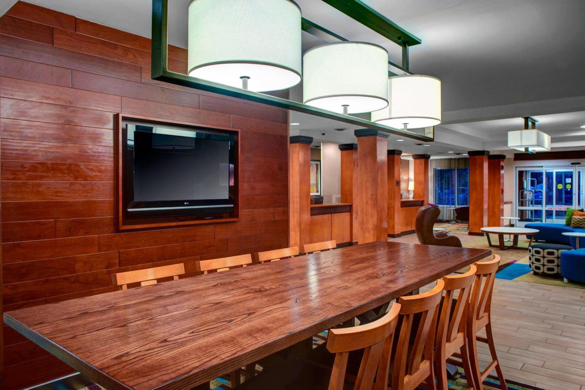 Fairfield Inn And Suites By Marriott Emporia I-95 Esterno foto