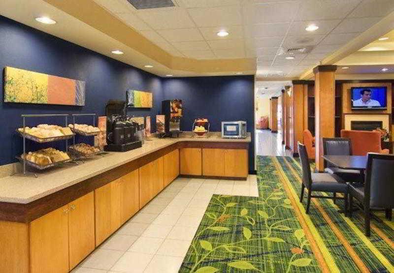 Fairfield Inn And Suites By Marriott Emporia I-95 Esterno foto