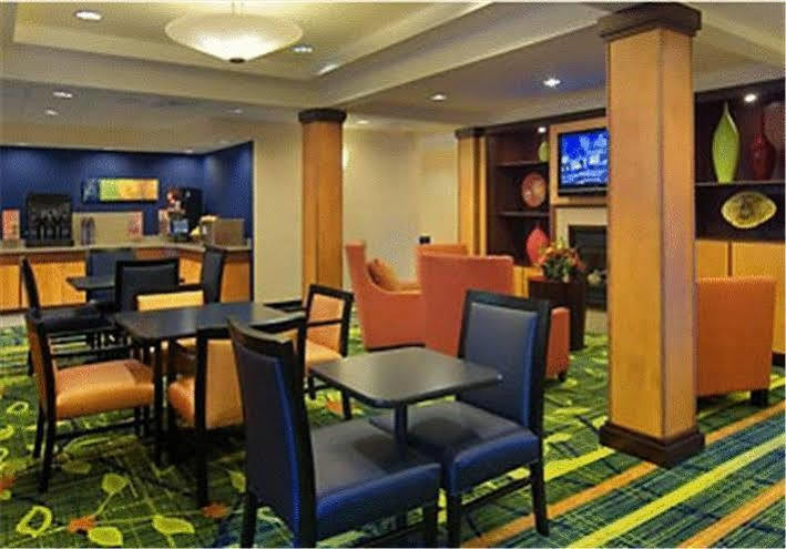 Fairfield Inn And Suites By Marriott Emporia I-95 Esterno foto